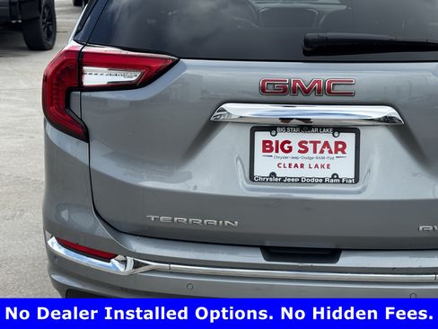 Used 2023 GMC Terrain Denali w/ Denali Premium Package AWD/4WD image 11