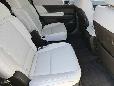 Certified 2025 Hyundai Santa Fe Calligraphy image 20