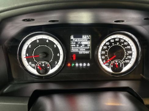 Used 2018 RAM 1500 Express w/ Express Value Package image 16