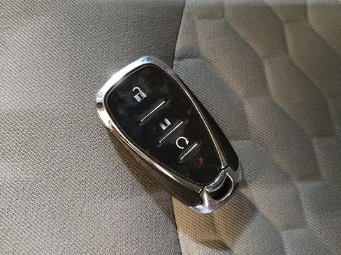 Used 2021 Chevrolet Equinox LS w/ LS Convenience Package FWD image 32
