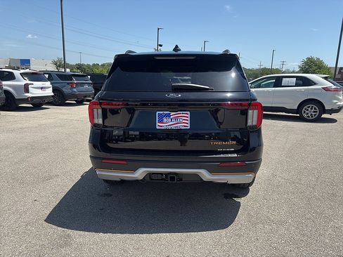 Used 2026 Ford Explorer Tremor w/ Tremor Ultimate Package AWD/4WD image 4