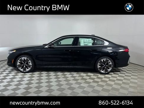 New 2027 BMW 530i xDrive w/ Premium Package AWD/4WD image 4