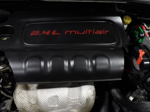 Used 2017 Jeep Renegade Sport w/ Power & Air Group FWD image 18