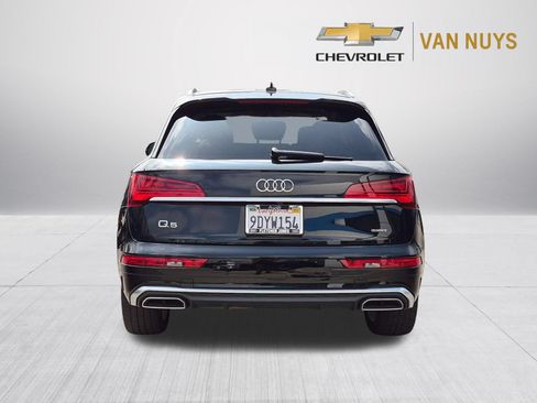 Used 2023 Audi Q5 2.0T Premium Plus w/ Premium Plus Package AWD/4WD image 6