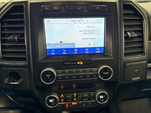 Used 2021 Ford Expedition Max Limited image 11