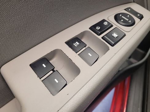 Used 2017 Hyundai Elantra SE image 27