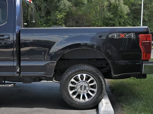 Used 2022 Ford F250 Lariat w/ Lariat Ultimate Package image 7