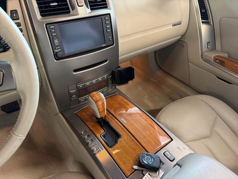 Used 2005 Cadillac XLR RWD image 20
