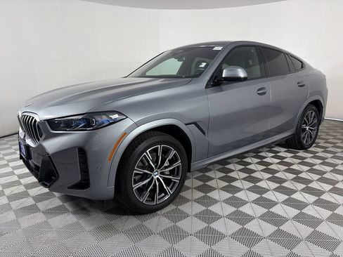 Used 2024 BMW X6 xDrive40i w/ Premium Package AWD/4WD image 3