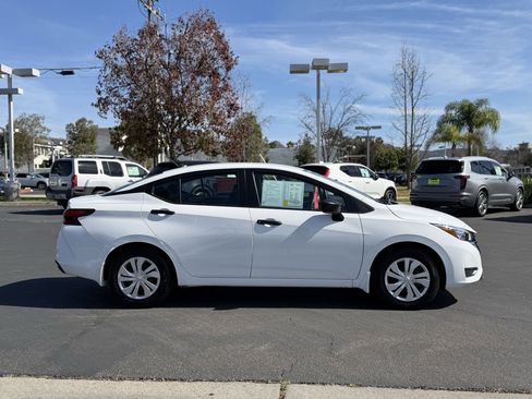 Certified 2025 Nissan Versa S w/ Trunk Package image 5