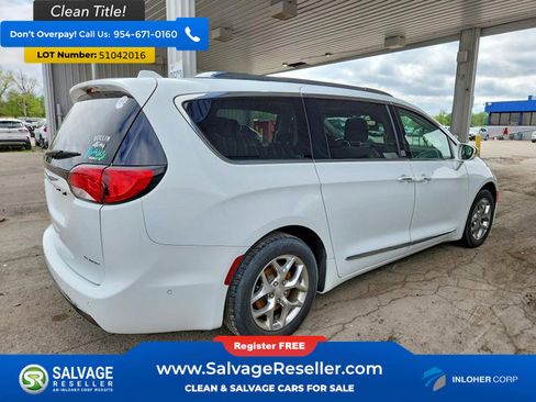 Used 2018 Chrysler Pacifica Limited w/ Advanced Safetytec Group FWD image 4
