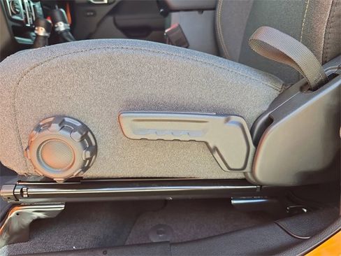 New 2025 Jeep Gladiator Sport image 15