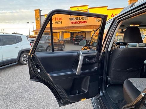 Used 2019 Toyota 4Runner SR5 image 24