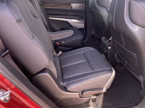 Used 2026 Cadillac Vistiq Sport w/ LPO, Floor Liner Package image 42
