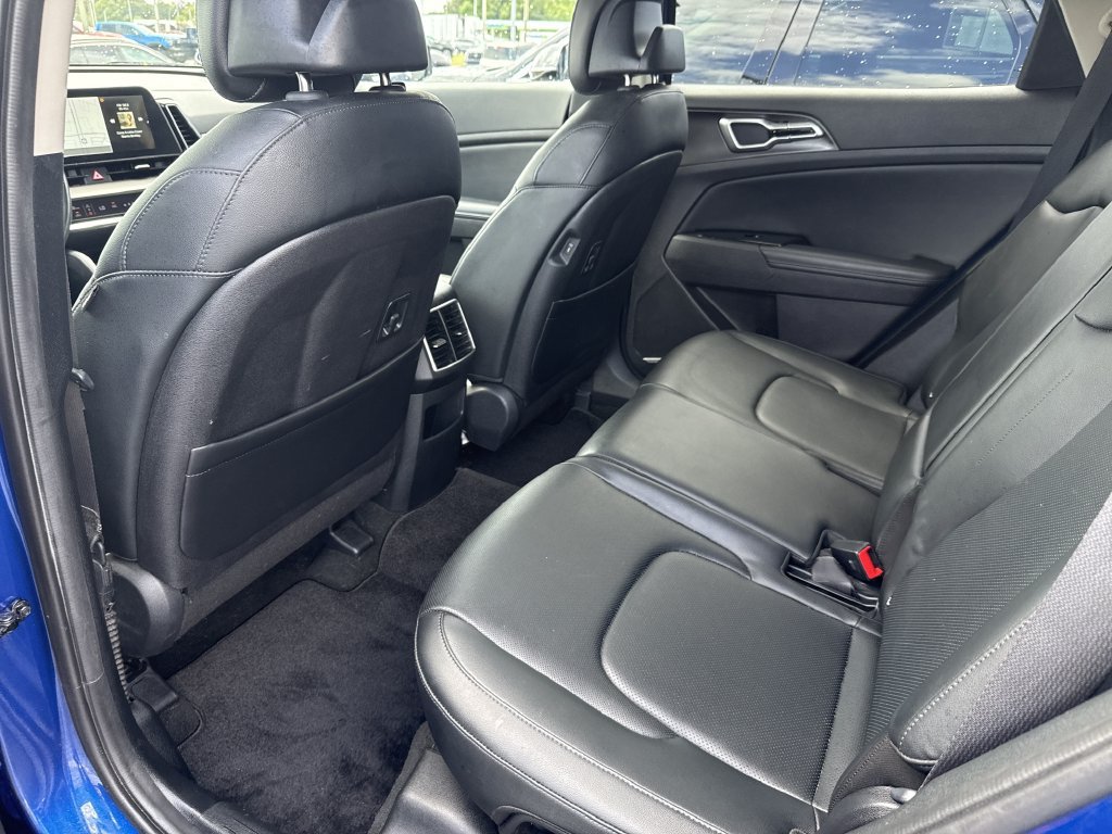 Used 2023 Kia Sportage EX FWD image 28