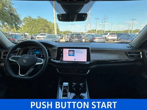 Used 2024 Volkswagen Atlas SE FWD image 11