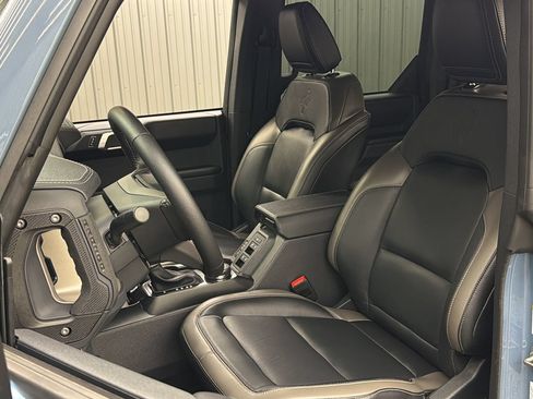 Used 2025 Ford Bronco Outer Banks AWD/4WD image 32
