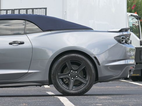 Used 2021 Chevrolet Camaro LT RWD image 7
