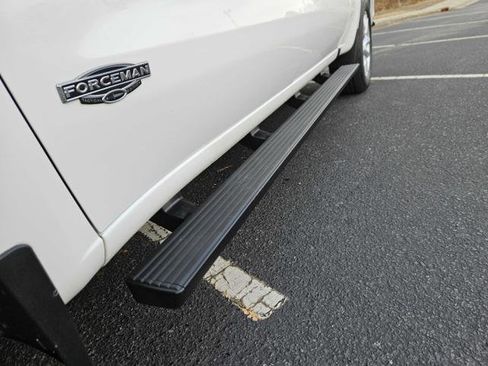 Used 2020 Chevrolet Silverado 1500 Custom w/ Custom Value Package image 13