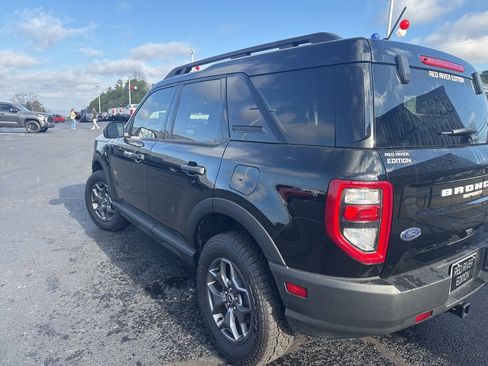 Used 2024 Ford Bronco Sport Badlands image 9