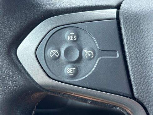 Used 2018 Chevrolet Silverado 1500 LT w/ All Star Edition AWD/4WD image 17