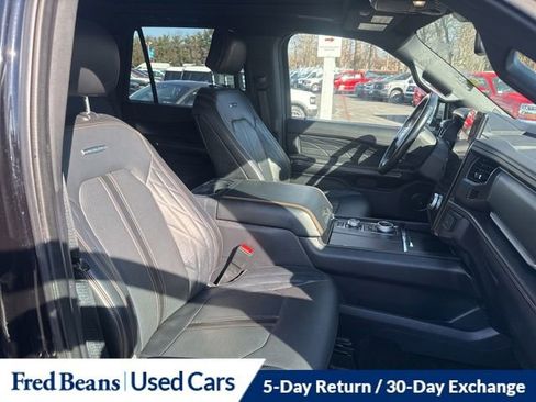 Certified 2022 Ford Expedition Max Platinum image 12