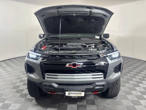 Used 2024 Chevrolet Colorado ZR2 w/ ZR2 Convenience Package III AWD/4WD image 42