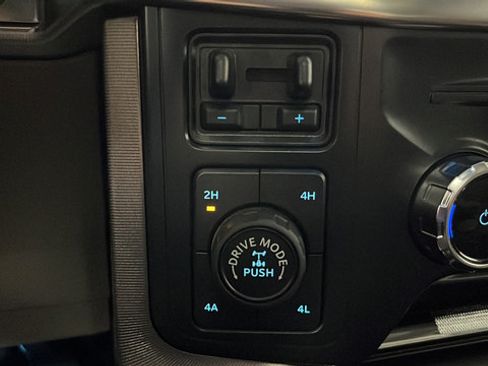 Used 2024 Ford F150 Platinum w/ Equipment Group 703A Plus AWD/4WD image 34