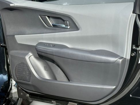 Used 2025 Toyota Prius Limited image 22