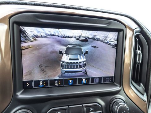 Used 2020 Chevrolet Silverado 3500 High Country w/ Technology Package image 23