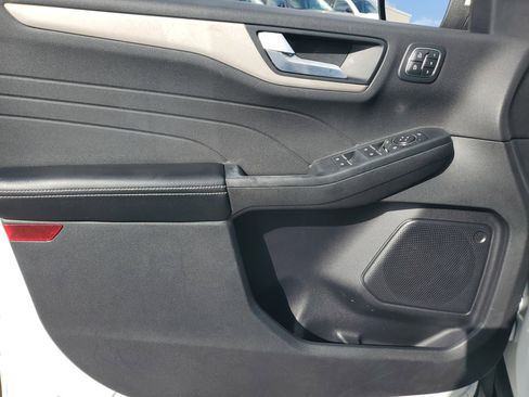 Used 2022 Ford Escape SEL w/ Technology Package image 21