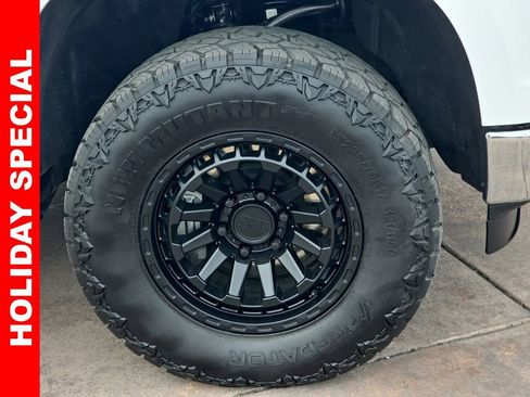 Used 2025 Chevrolet Silverado 1500 LT w/ Safety Package image 39