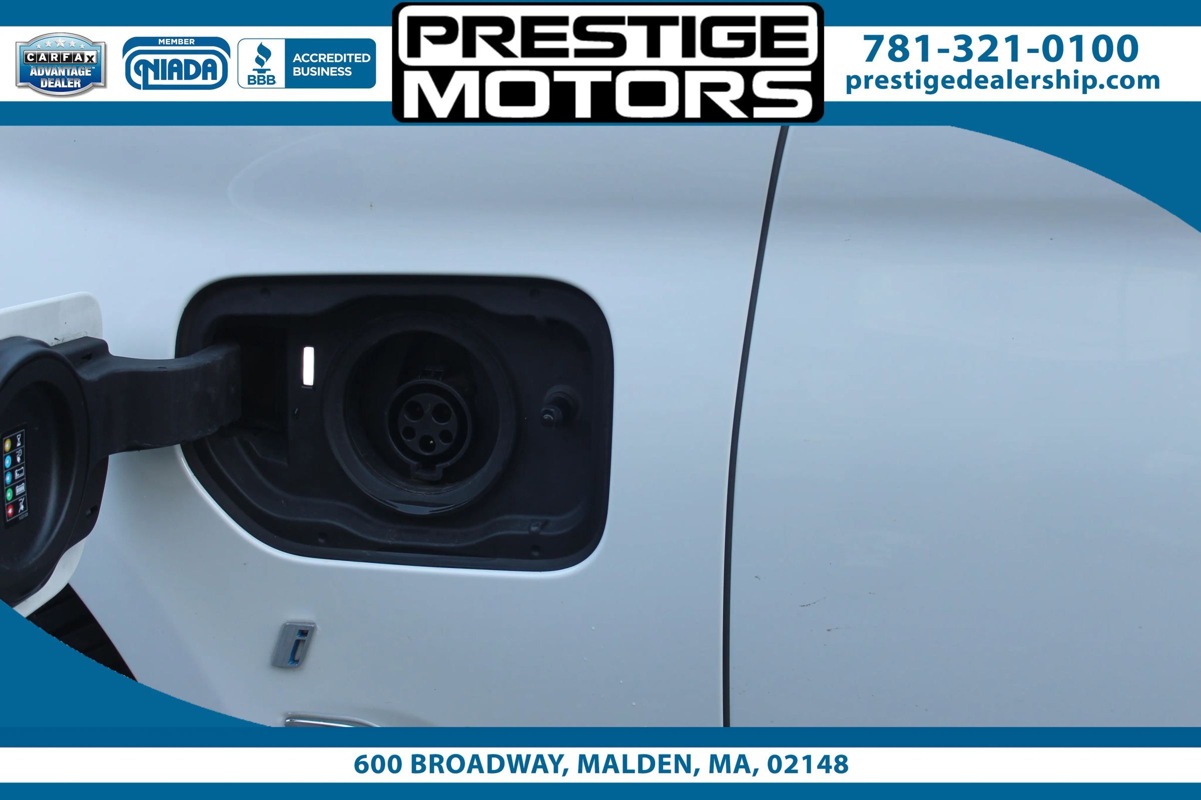 Used 2019 BMW 530e xDrive AWD/4WD image 45