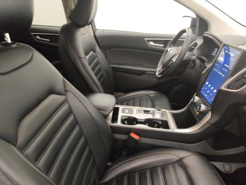 Used 2024 Ford Edge SEL image 21