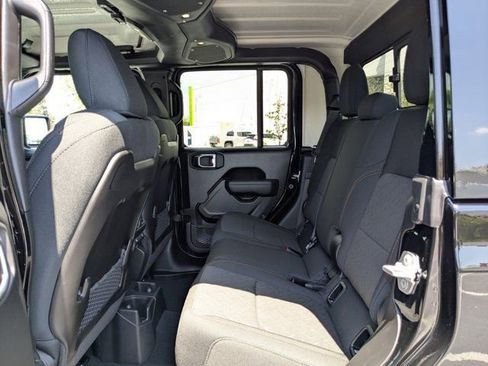 New 2026 Jeep Gladiator Mojave w/ Safety Group image 13