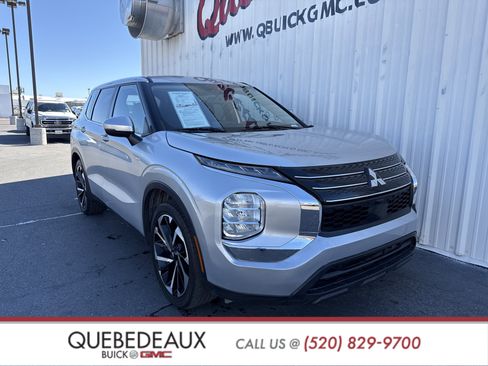 Used 2022 Mitsubishi Outlander ES image 30