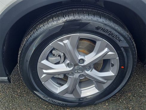 Certified 2023 Honda HR-V LX image 6