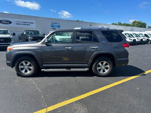 Used 2011 Toyota 4Runner SR5 w/ Convenience Pkg AWD/4WD image 8