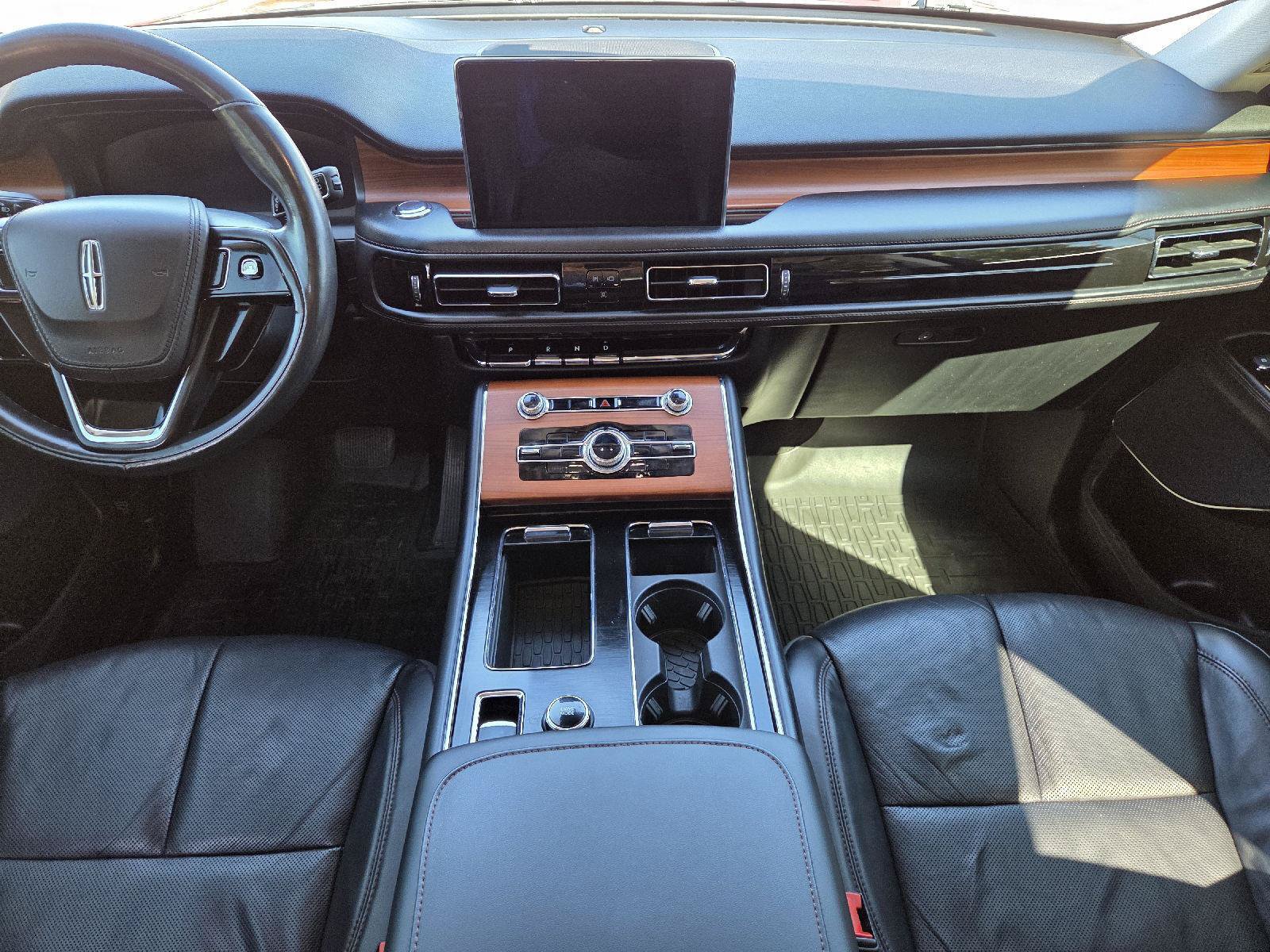 Used 2020 Lincoln Aviator Reserve w/ Elements Package Plus AWD/4WD image 9