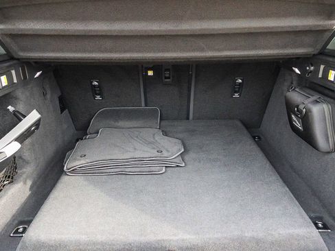 Used 2025 Jaguar F-PACE R-Dynamic S image 27