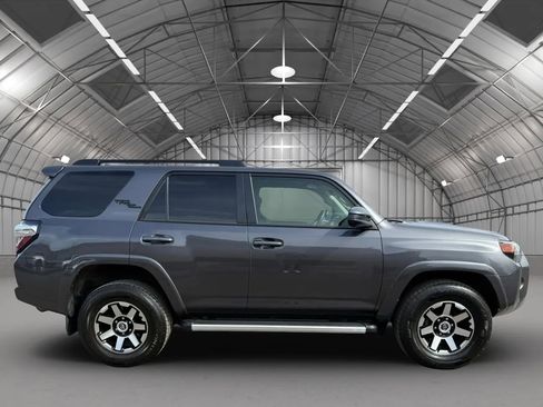 Used 2023 Toyota 4Runner TRD Off-Road image 3