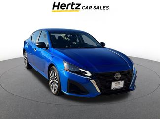 Used 2025 Nissan Altima 2.5 SV video 1