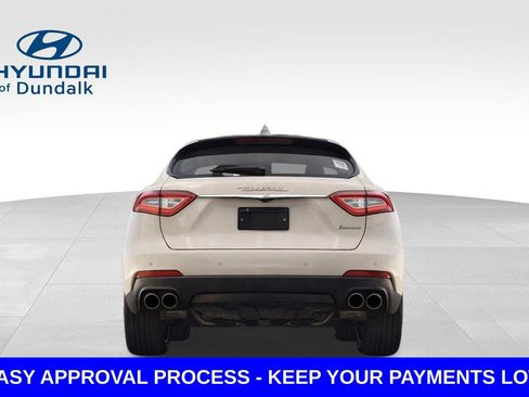 Used 2017 Maserati Levante image 5