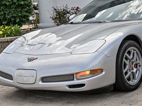 Used 2002 Chevrolet Corvette Z06 w/ Memory Pkg RWD image 6