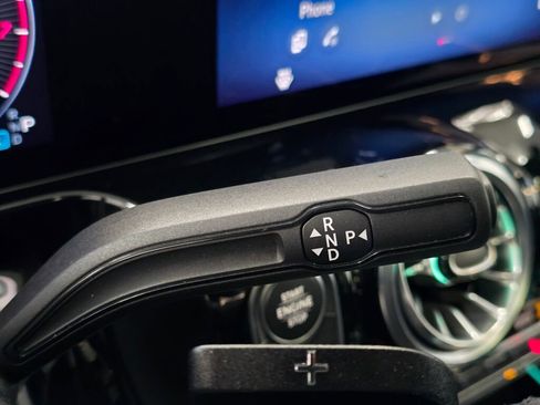 Used 2025 Mercedes-Benz GLA 250 4MATIC image 16