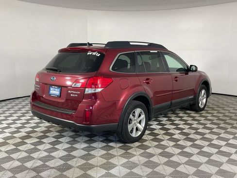 Used 2014 Subaru Outback 3.6R Limited w/ Moonroof Package AWD/4WD image 17