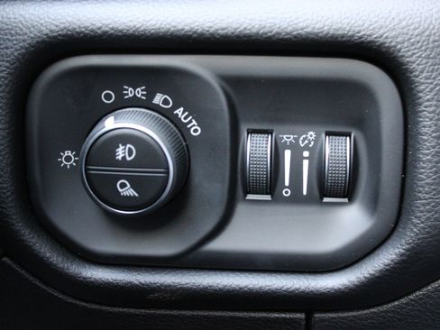 New 2026 RAM 1500 Laramie w/ Night Edition AWD/4WD image 33