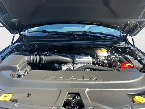 New 2026 RAM 1500 4x4 Crew Cab image 14