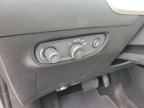 Used 2023 Buick Encore GX Preferred w/ Cold Weather Comfort Package FWD image 16