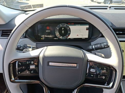 Used 2025 Land Rover Range Rover Velar S image 20